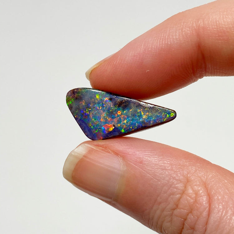 6.55 Ct rainbow boulder opal