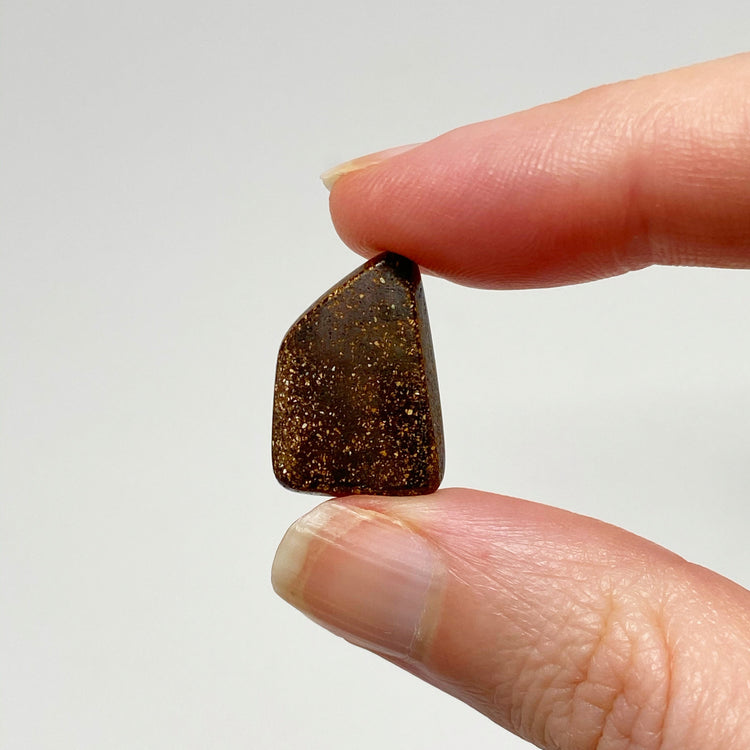 8.75 Ct geometric boulder opal