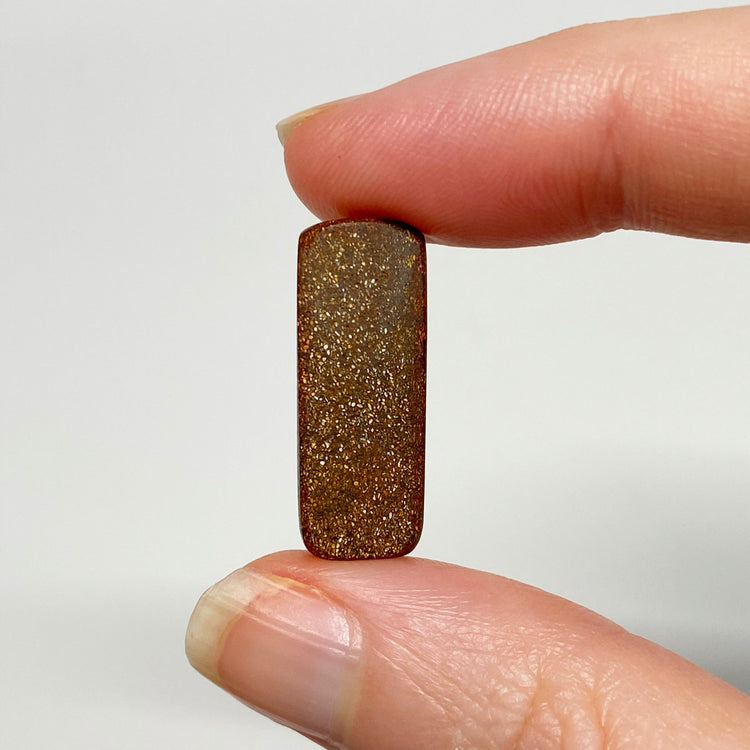 14.38 Ct flashy rainbow boulder opal pair