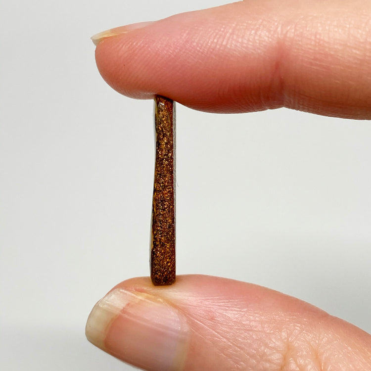 14.38 Ct flashy rainbow boulder opal pair