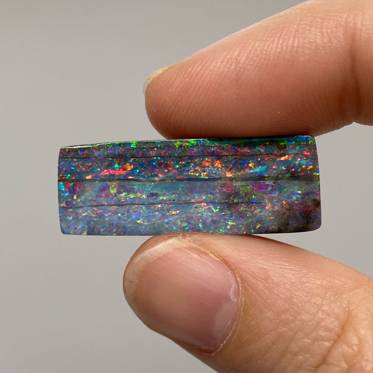 21.35 Ct rainbow stripes boulder opal