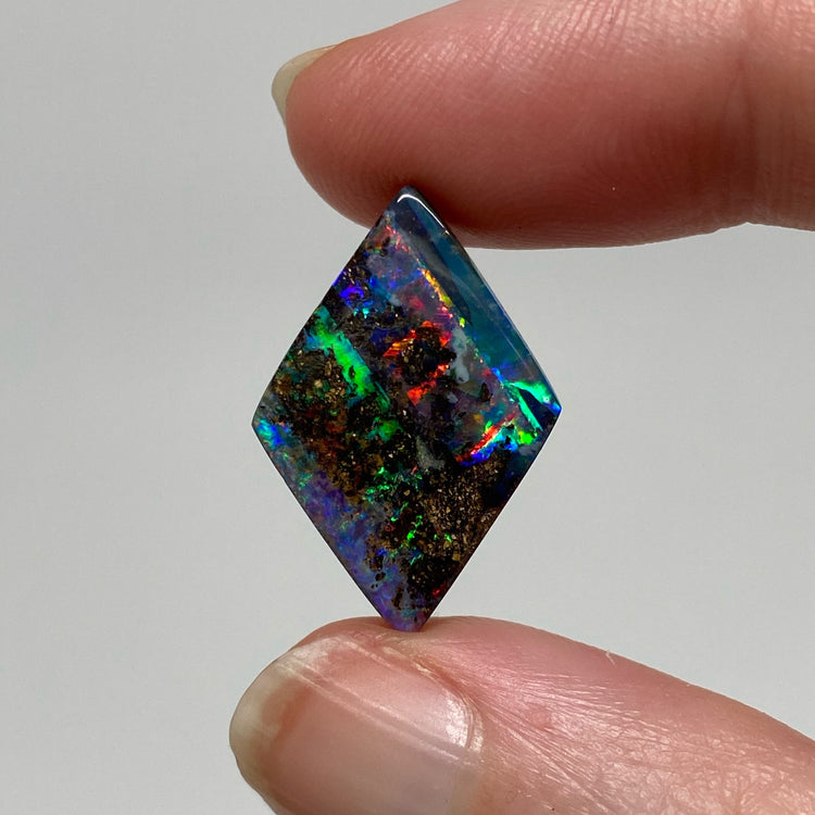 9.22 Ct matrix boulder opal