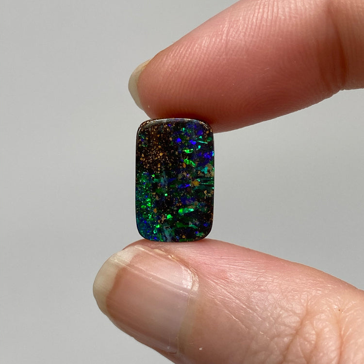 8.21 Ct green-blue boulder opal pair