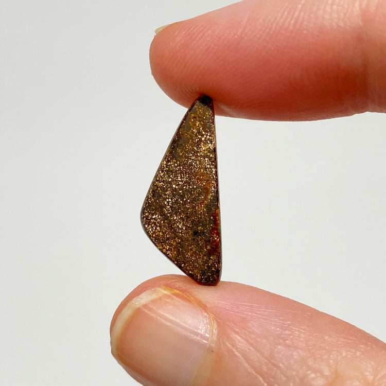 3.22 Ct small matrix boulder opal