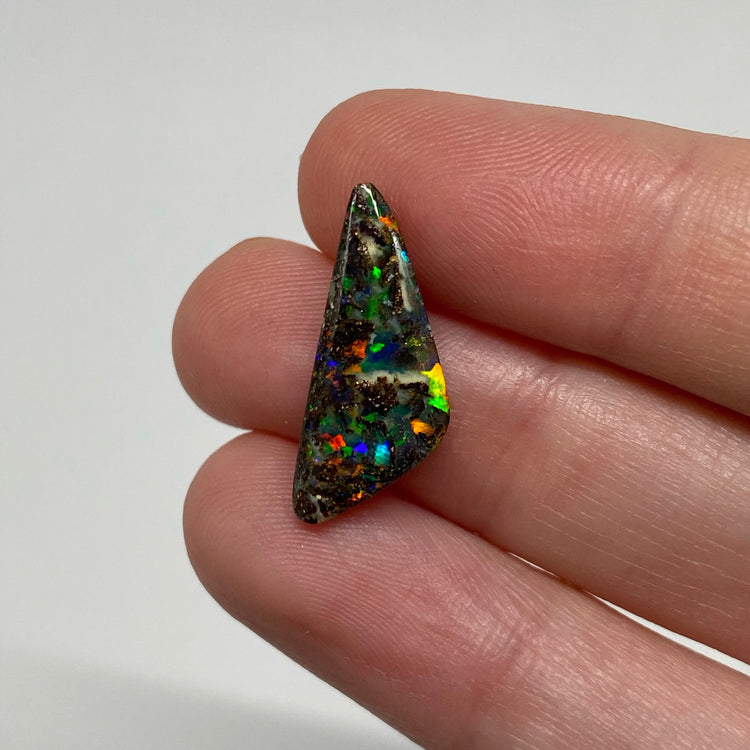 3.22 Ct small matrix boulder opal