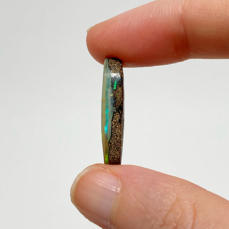10.67 Ct top gem grade oval boulder opal