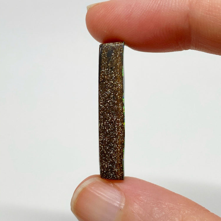 21.35 Ct rainbow stripes boulder opal