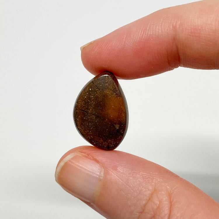 12.84 Ct 'pink stripe' boulder opal