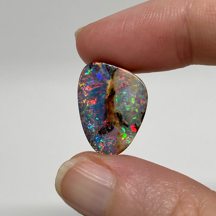 11.16 Ct 'light and dark' boulder opal