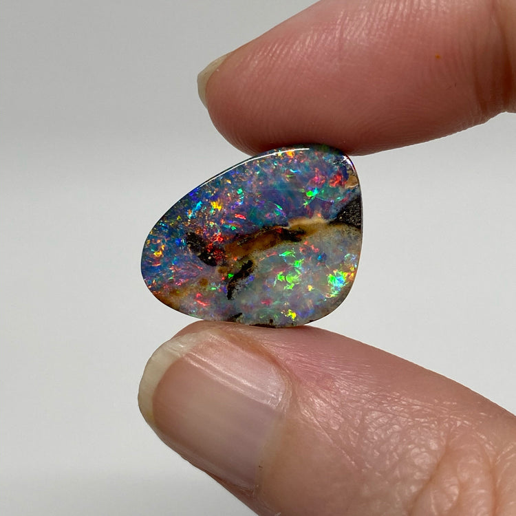 11.16 Ct 'light and dark' boulder opal