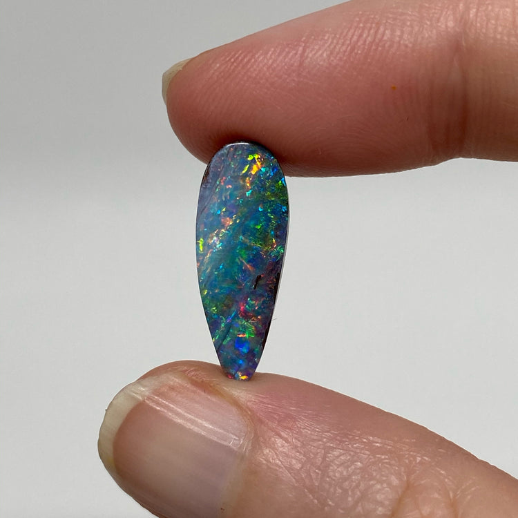 5.08 Ct small colorful boulder opal