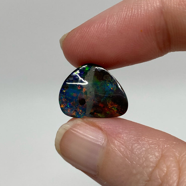 6.64 Ct small gem boulder opal