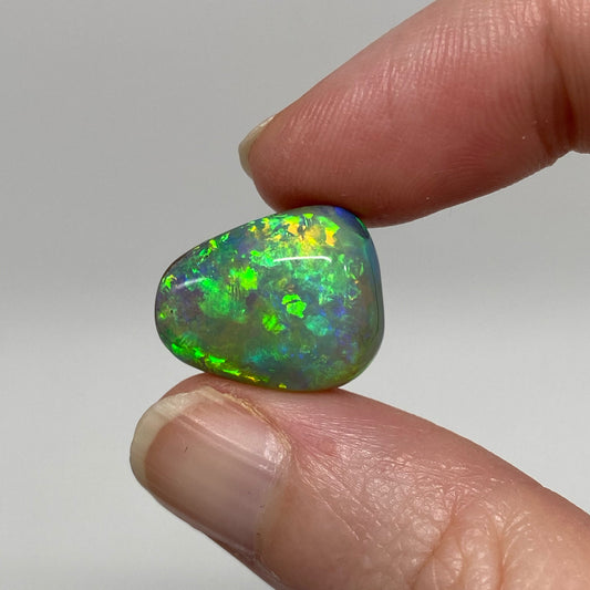 14.00 Ct unusual lime green gem boulder opal