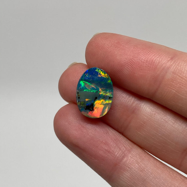 4.96 Ct small boulder opal