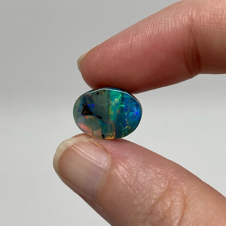 4.96 Ct small boulder opal