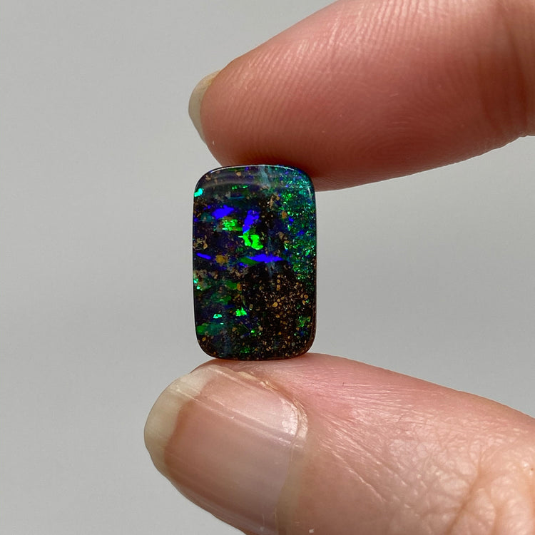 8.21 Ct green-blue boulder opal pair