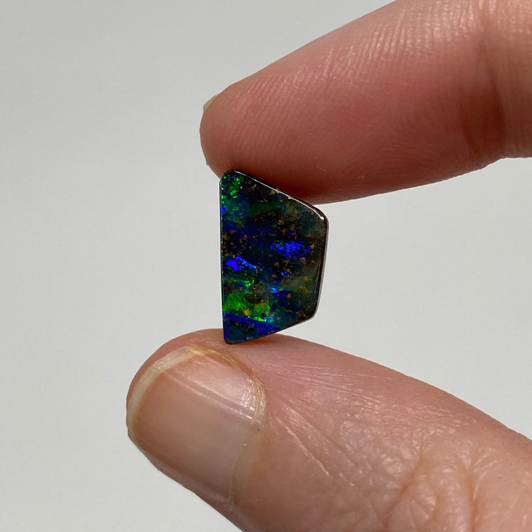 3.49 Ct green-blue boulder opal