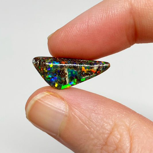 3.22 Ct small matrix boulder opal