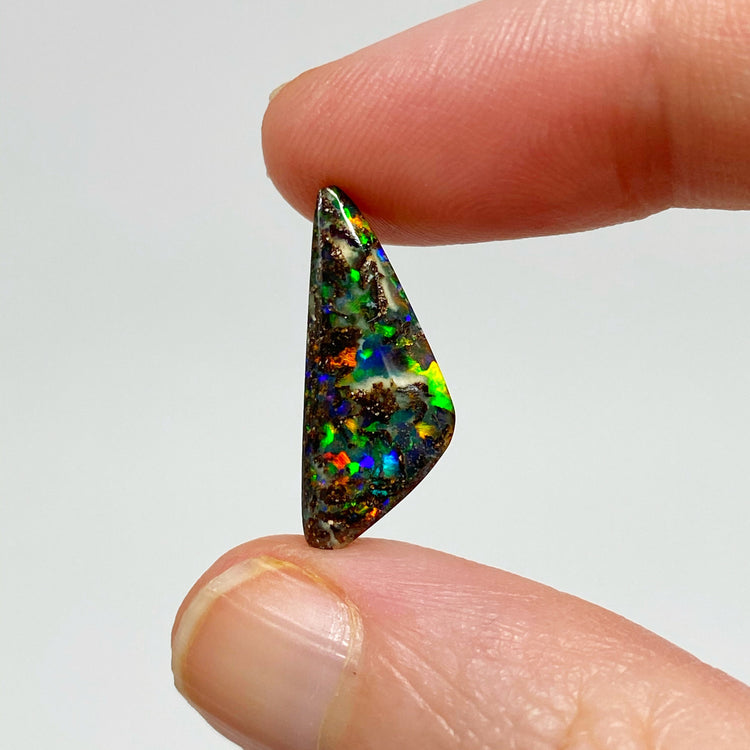 3.22 Ct small matrix boulder opal