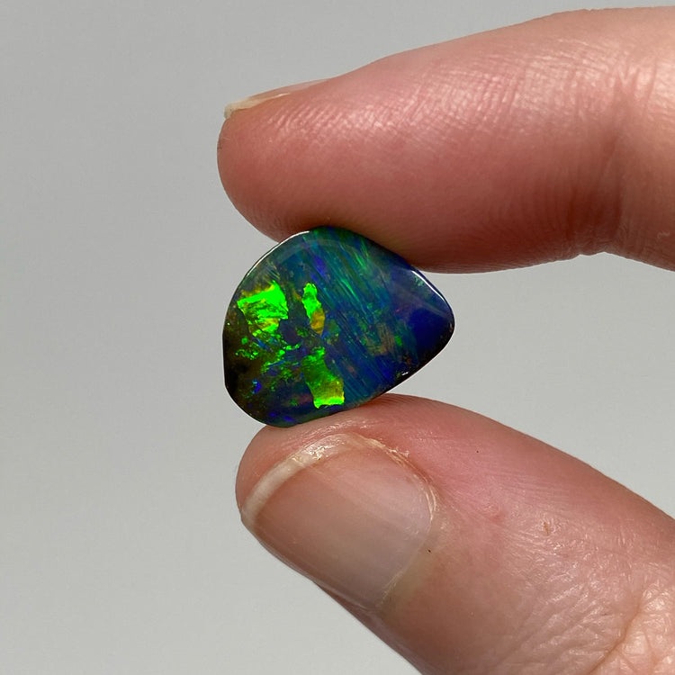 4.99 Ct top gem grade boulder opal