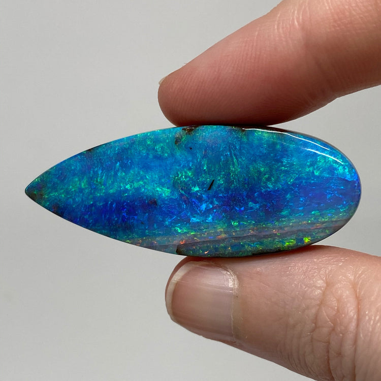 58.73 Ct extra large teardrop boulder opal