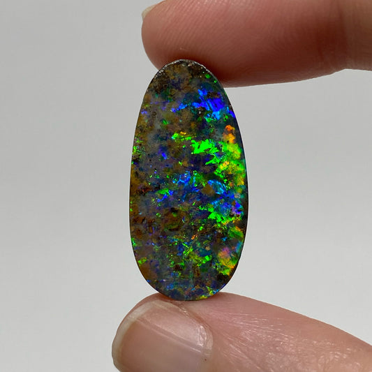18.14 Ct green-blue and red boulder opal