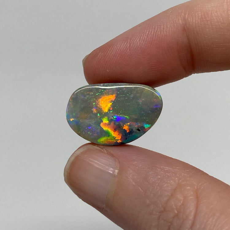 9.04 Ct free-form boulder opal