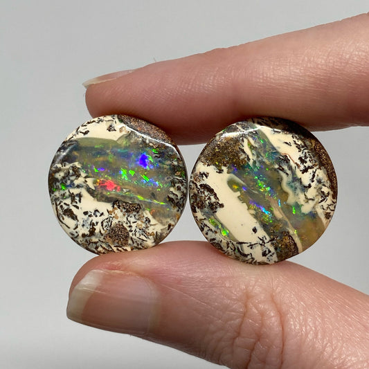 23.80 Ct round boulder opal pair