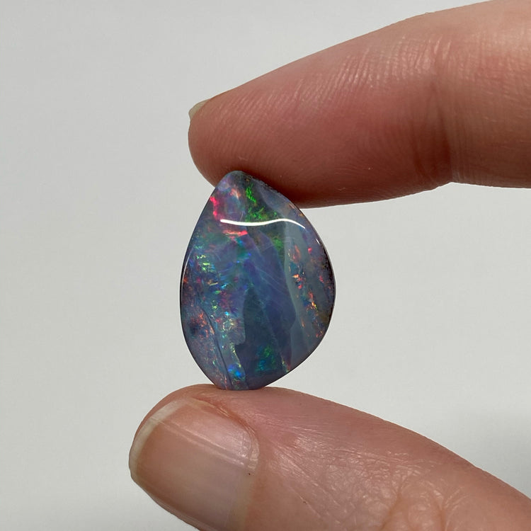 12.84 Ct 'pink stripe' boulder opal
