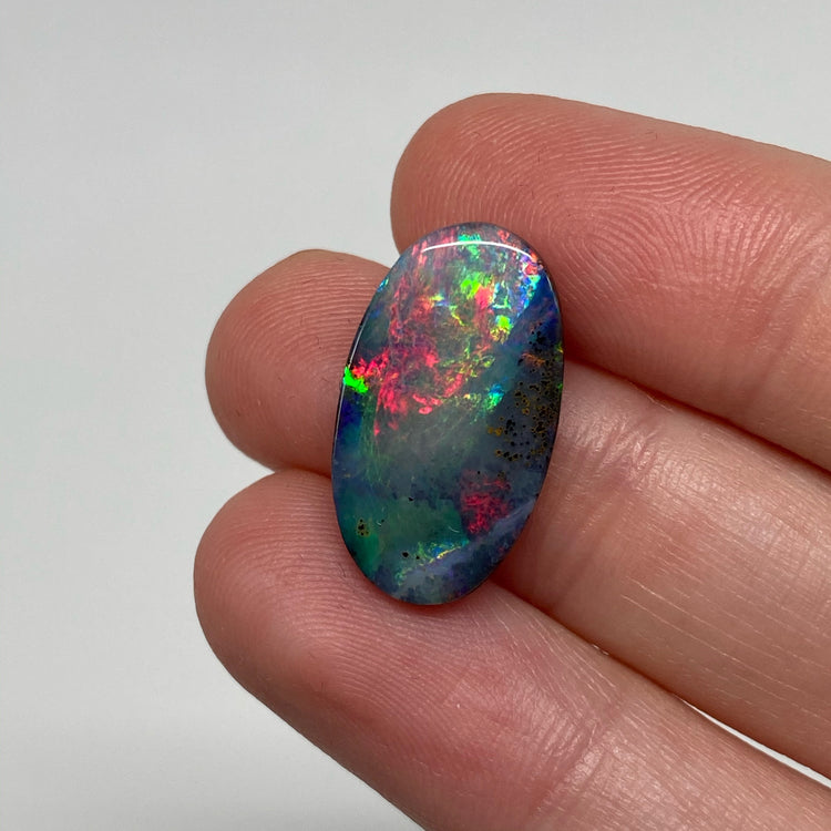 7.21 Ct oval boulder opal